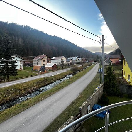 3Izbovy Rodinny Dom S Krbom Ружомберок Екстер'єр фото